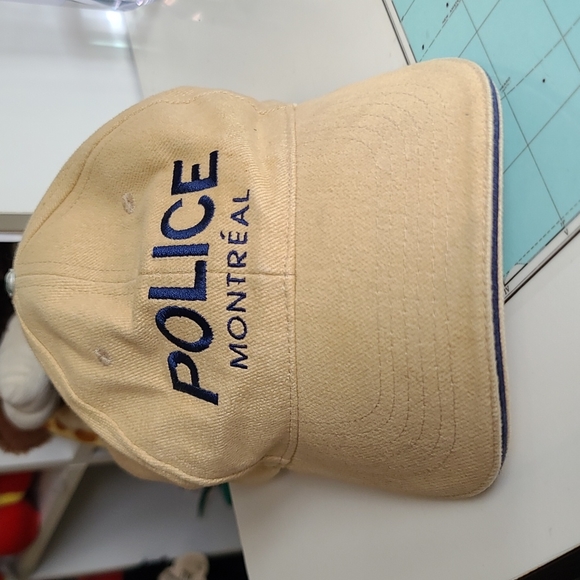 Baseball Cap - Picture 1 of 8